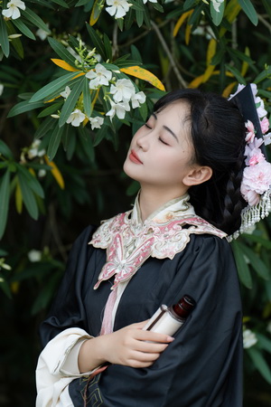 [YITUYU��ͼ��]2025.02.09 ��ҵ���� һ·���� ��һֻ����[28P��7